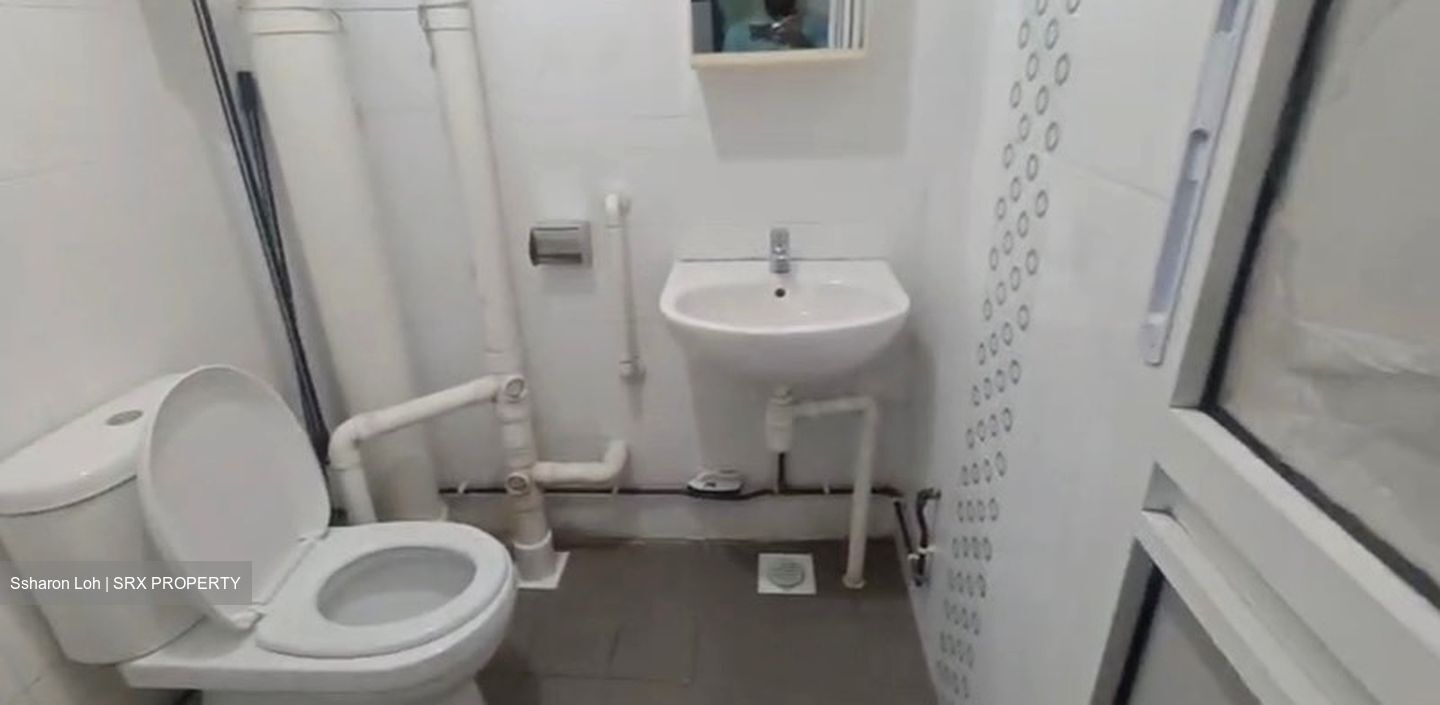 Jurong East Street 24 (Jurong East),  #590813171